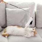 Juguete flexible de la vara del gato, palillo retractable multicolor del juguete del gato con la pluma proveedor